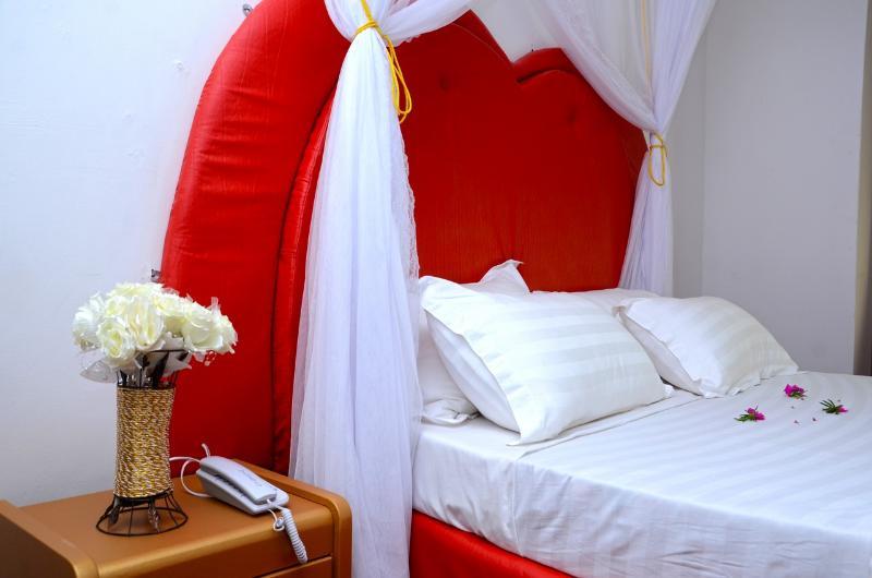Dianwill Hotel Entebbe Exterior foto